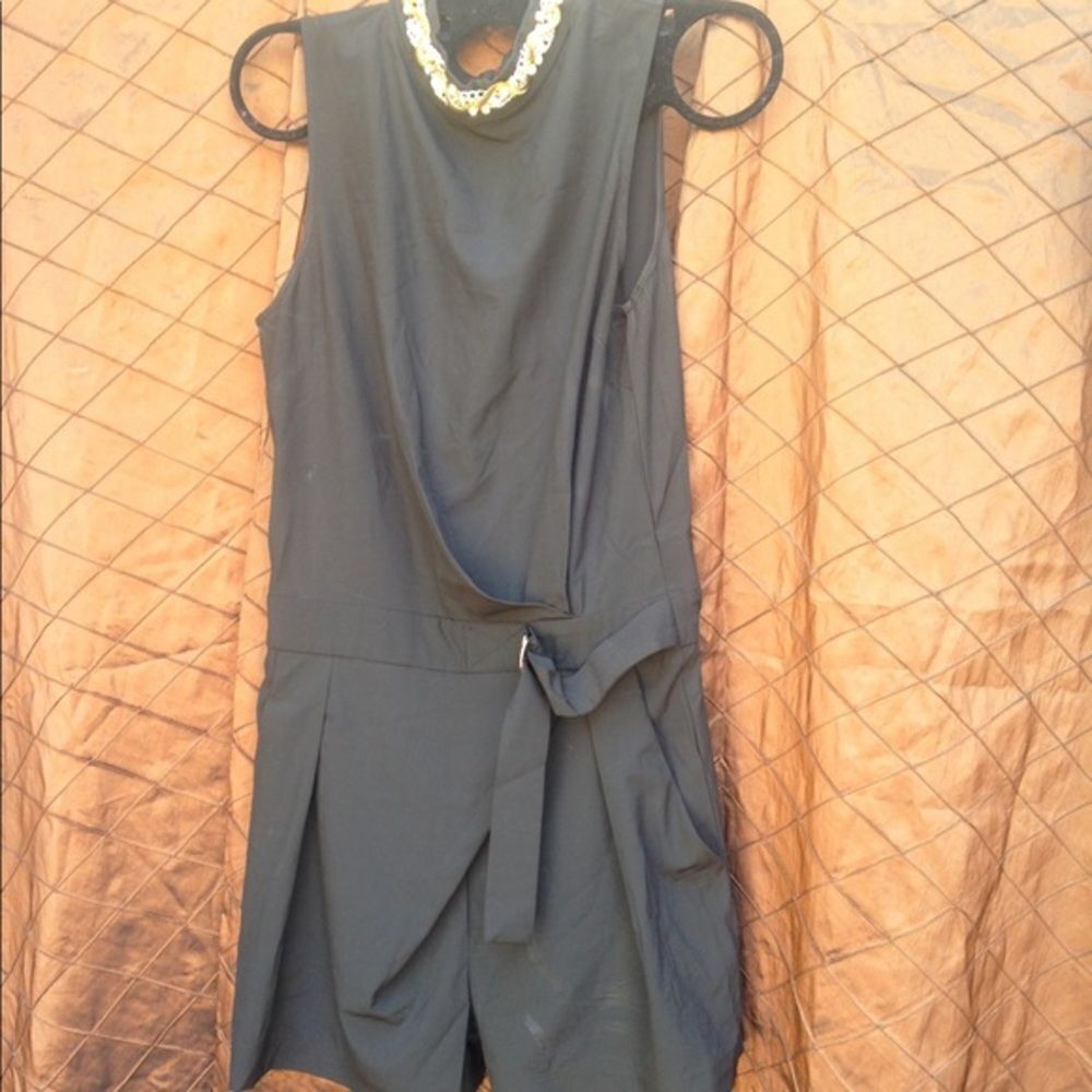 San Joy black women’s rompers  size M with gold tone necklace attachment